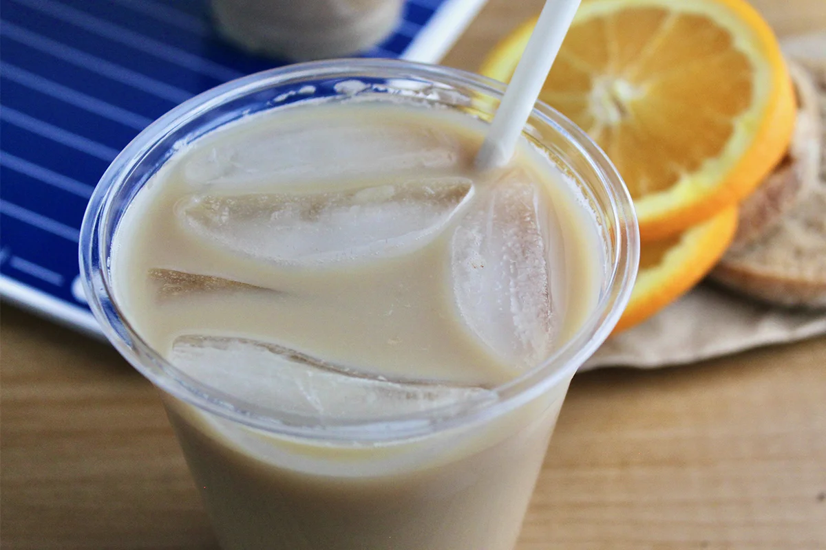 Iced_Vanilla_Latte_1200x800